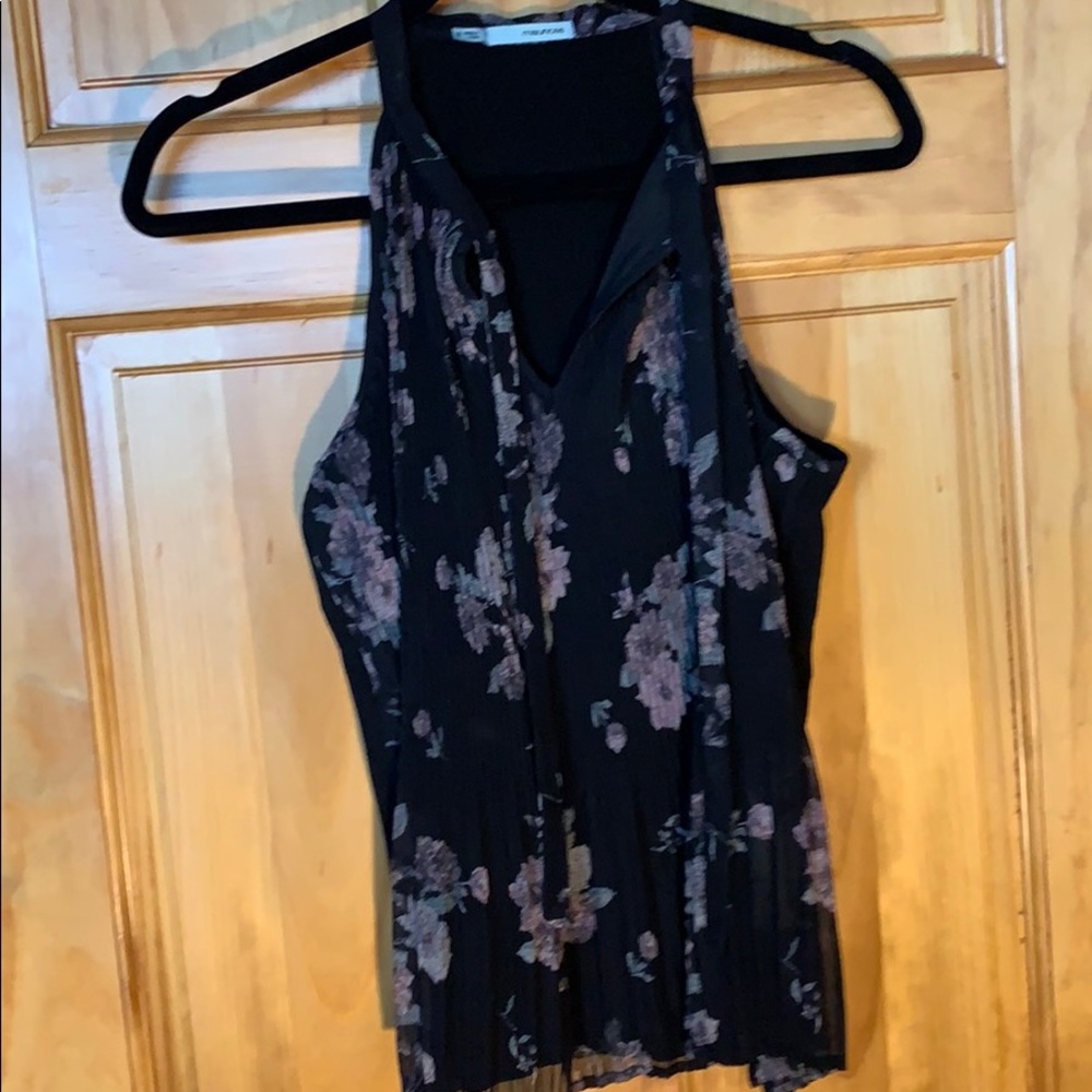 Maurice’s sleeveless top